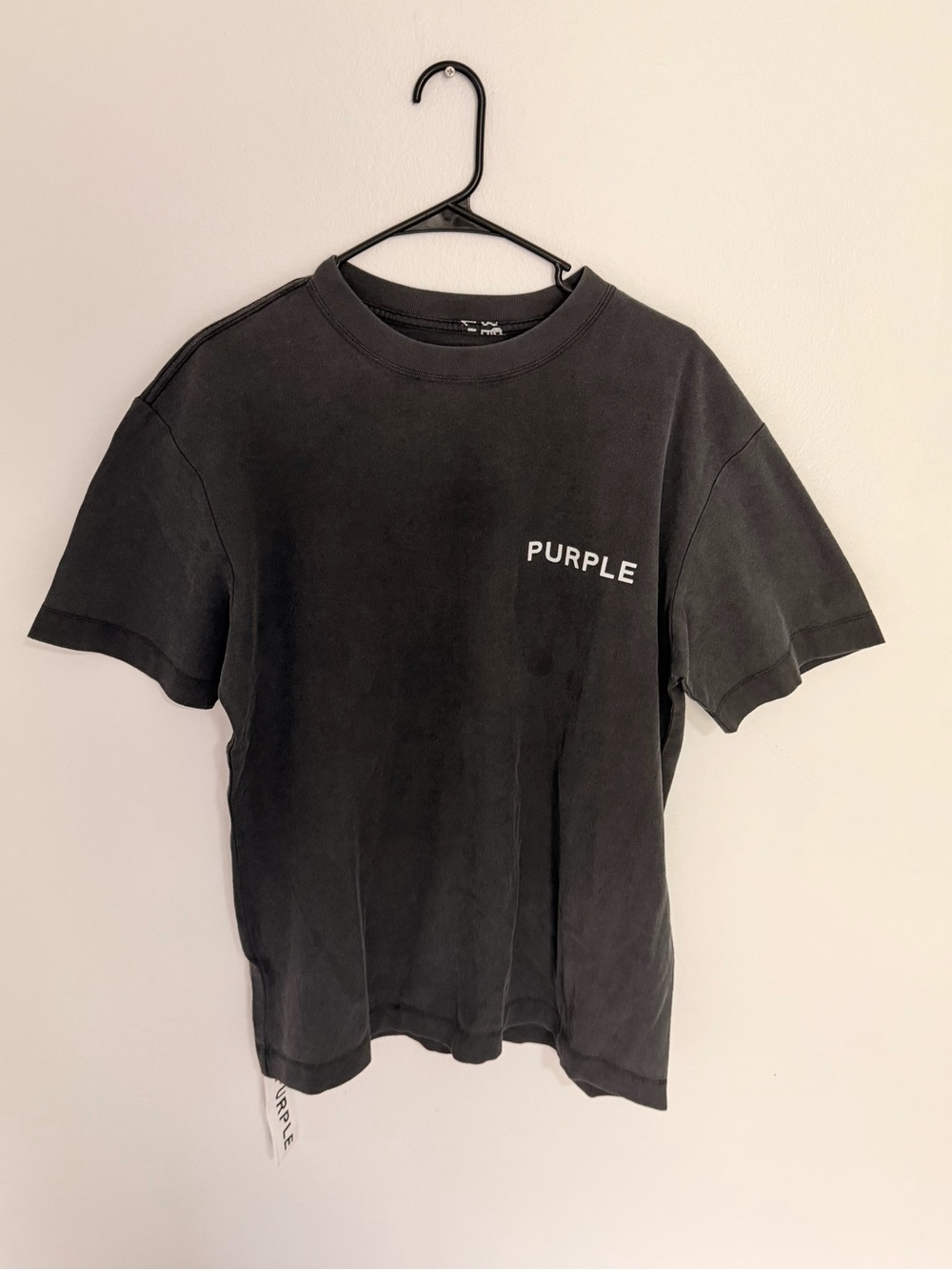 PURPLE Brand Men's Short Sleeve Tee in off Black size Medium
